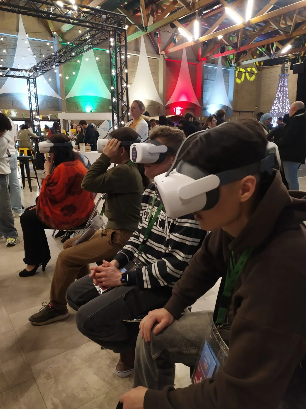 Atelier immersion réalité virtuelle lors d'un forum des métiers